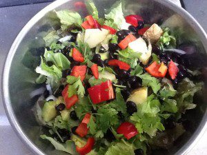 Salad with black beans and peppers - the Veggie Queen
